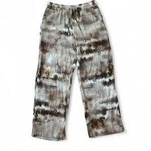 Zara flowy and stretchy patterned lounge pants